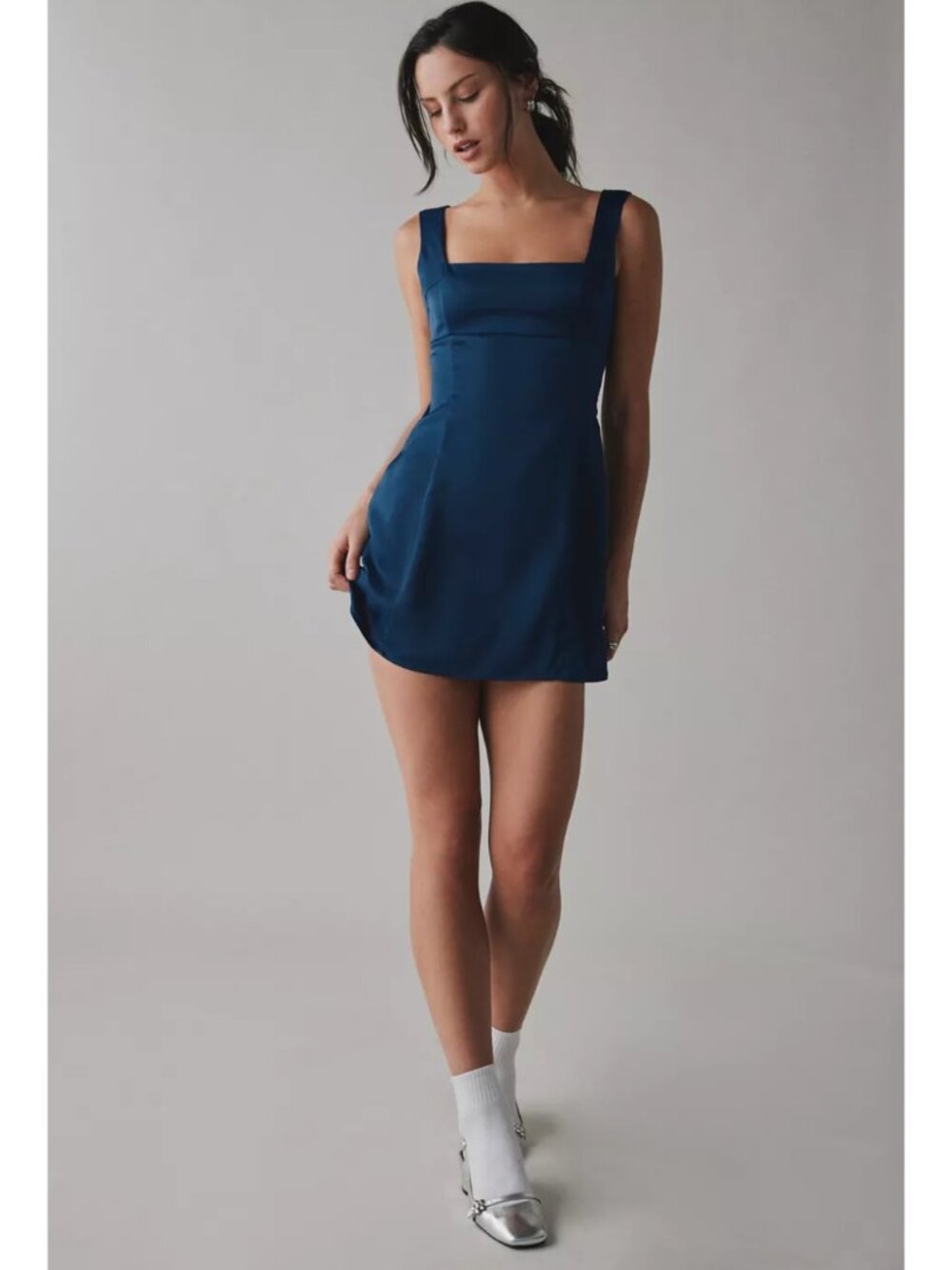 UO Bri Double Bow Satin Mini Dress Navy - Picture 4 of 5